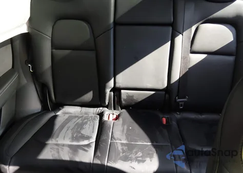 2020 Tesla Model Y Long Range Dual Motor All-Wheel Drive from USA, damaged, VIN 5YJYGDEE7LF031777